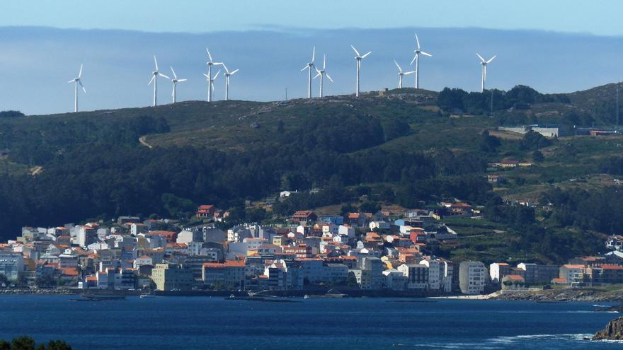 Las eólicas se plantean pedir daños por la paralización judicial de parques en Galicia