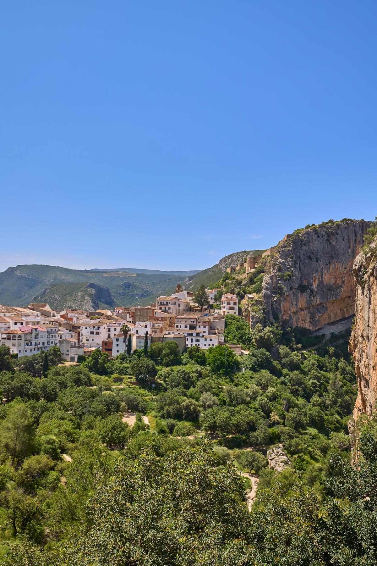 El pueblo de Chulilla en Valencia en plena montaña