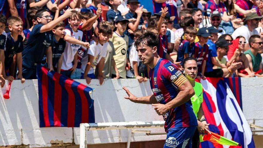 El Poblense hace resurgir la 'Gran Penya Poblera'