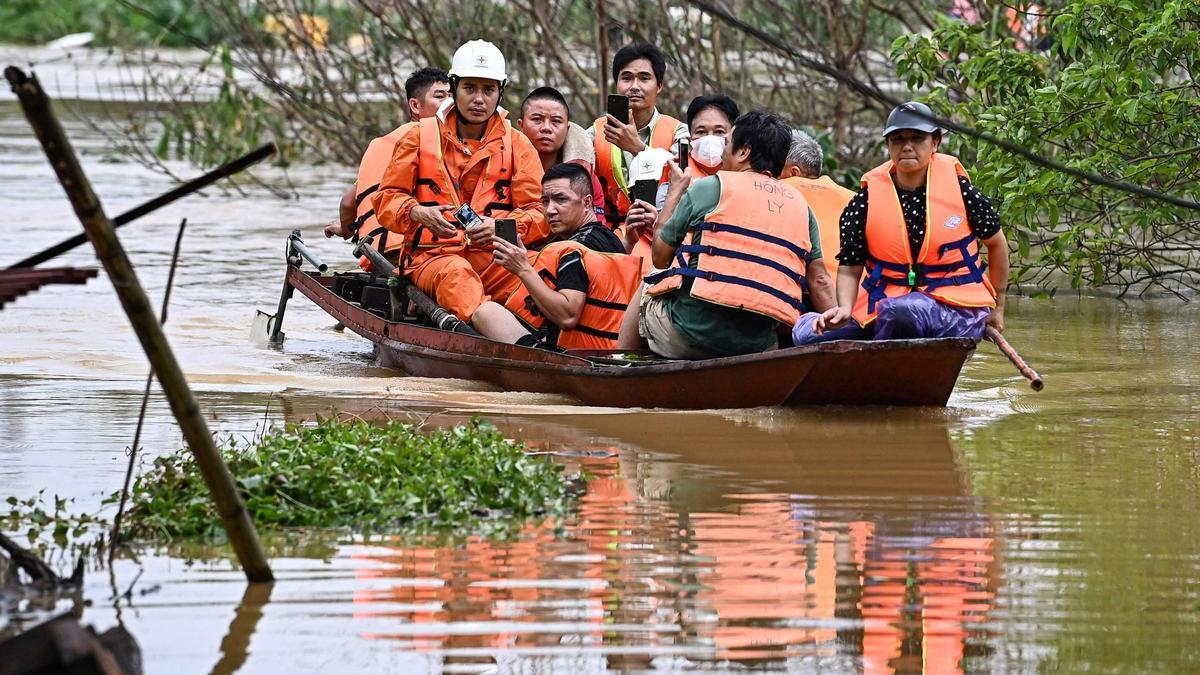 El tifón Yagi deja casi 100 muertos en Vietnam