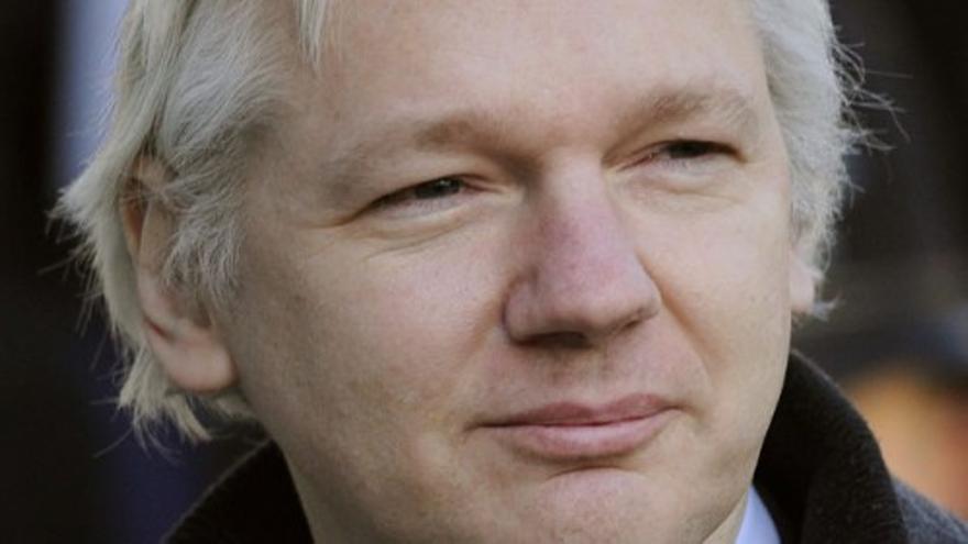 Assange pide asilo político en Londres