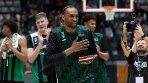 Jabari Parker celebra su cumpleaños en el Olímpic
