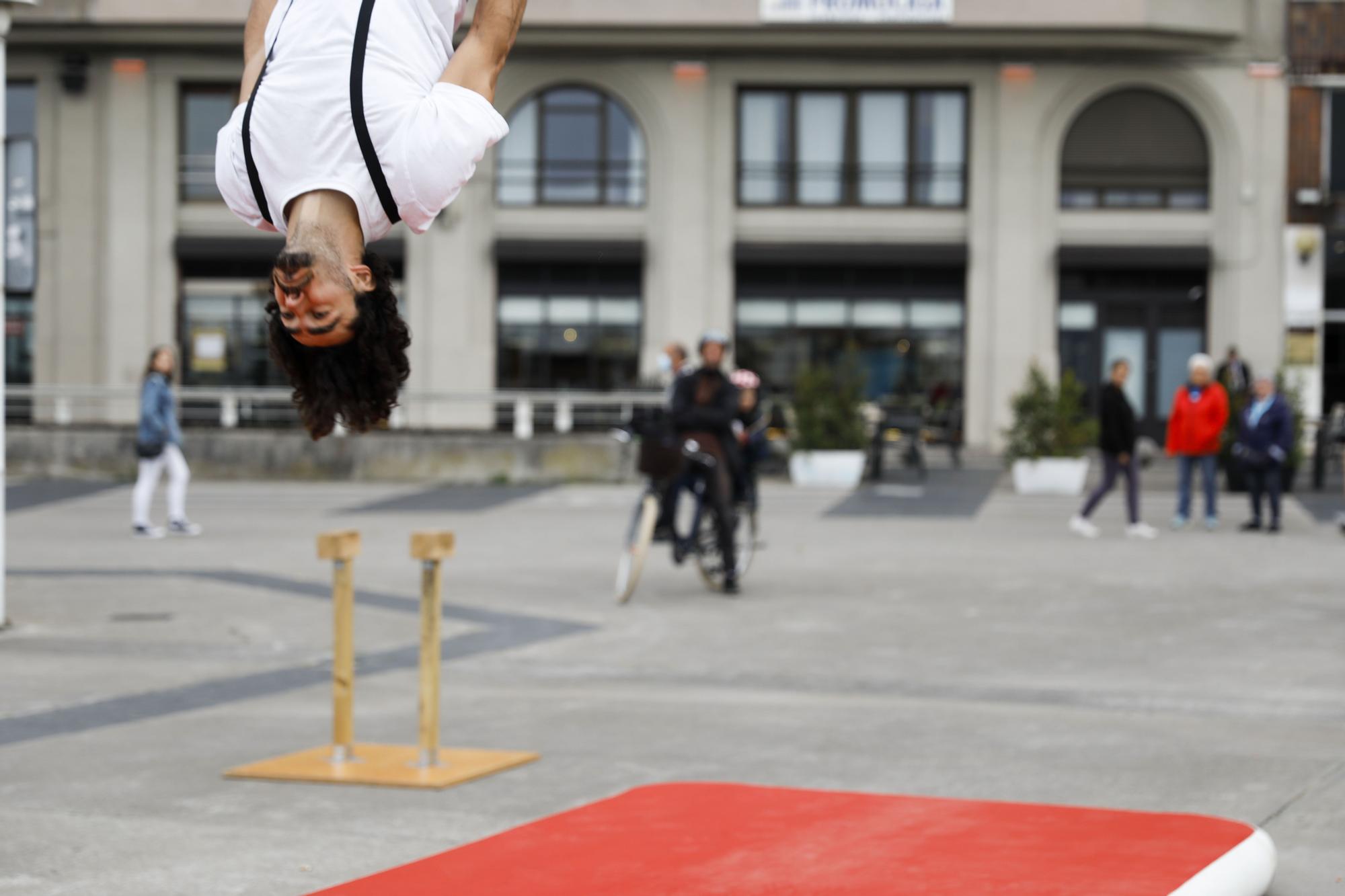 Exhibición de gimnasia acrobática en Fomento