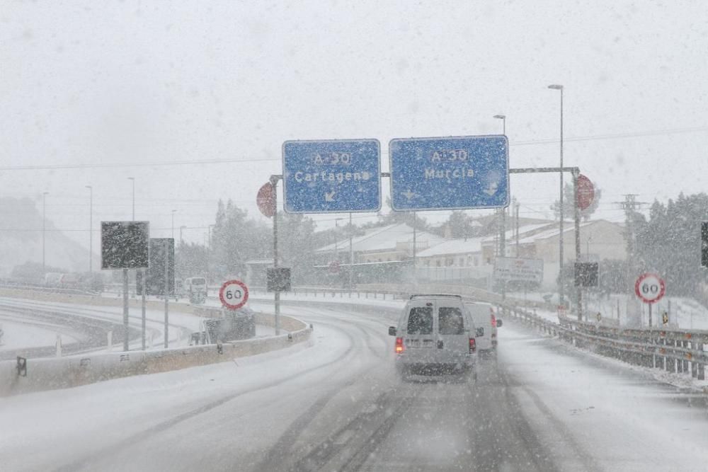 La nieve llega a San Javier, Balsicas y el Campo d