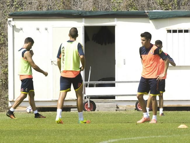 ENTRENAMIENTO DE LA UD LAS PALMAS Y ENTREVISTGA ...