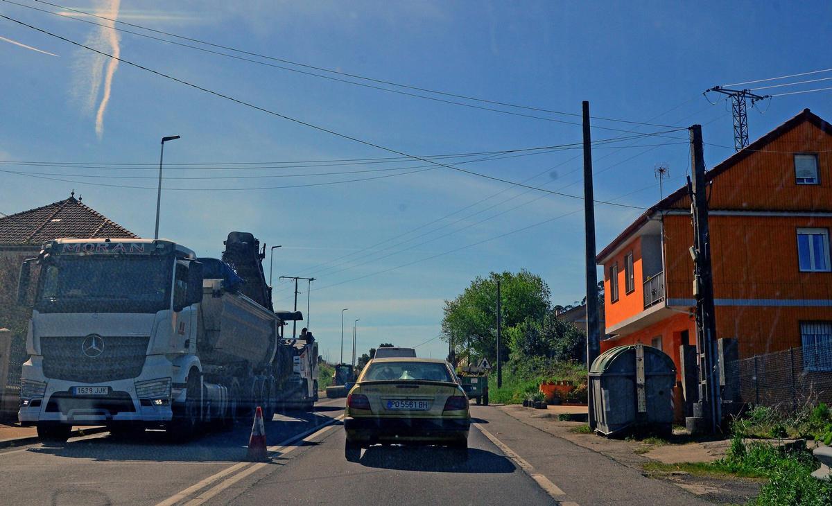 Vuelven las obras (y las colas) a la PO-551 entre Bueu y Cangas