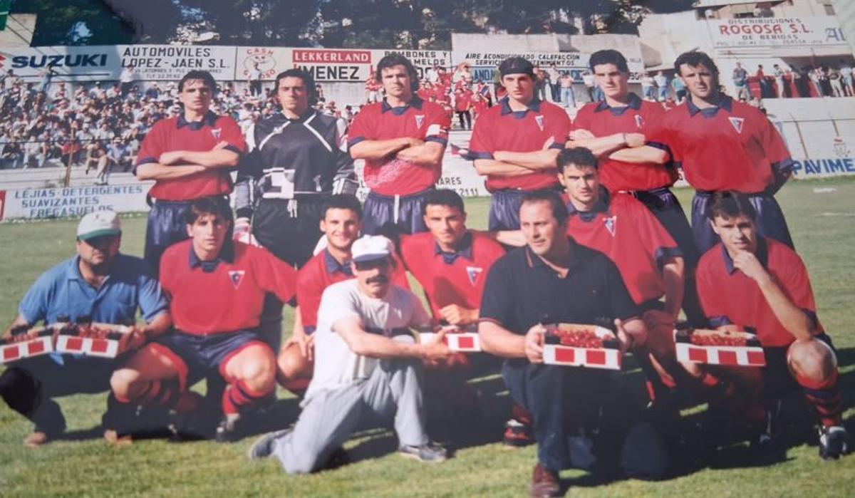 Amb l'Aurrerá de Vitòria, el primer de baix, va fer el play-off per pujar a 2a A el 1997