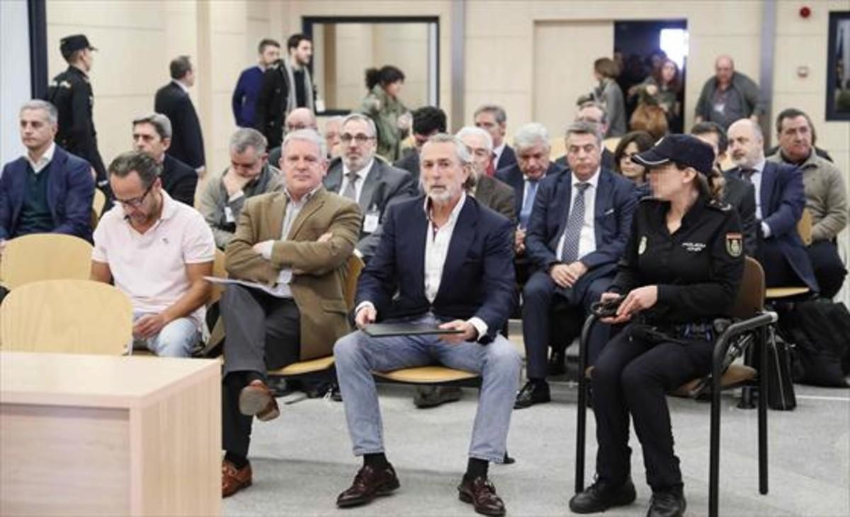 Álvaro Pérez, Pablo Crespo y Francisco Correa, el lunes, ante el tribunal de San Fernando de Henares.