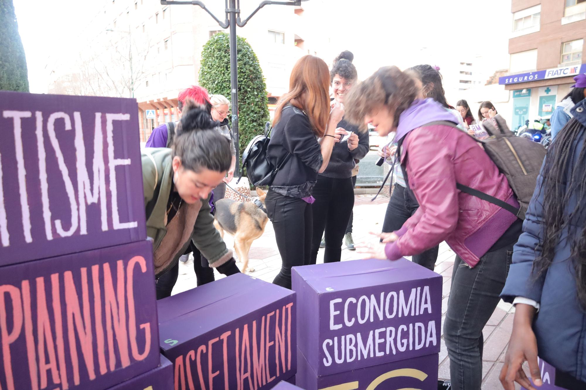 Las mejores imágenes de la manifestación del 8-M en Castellón