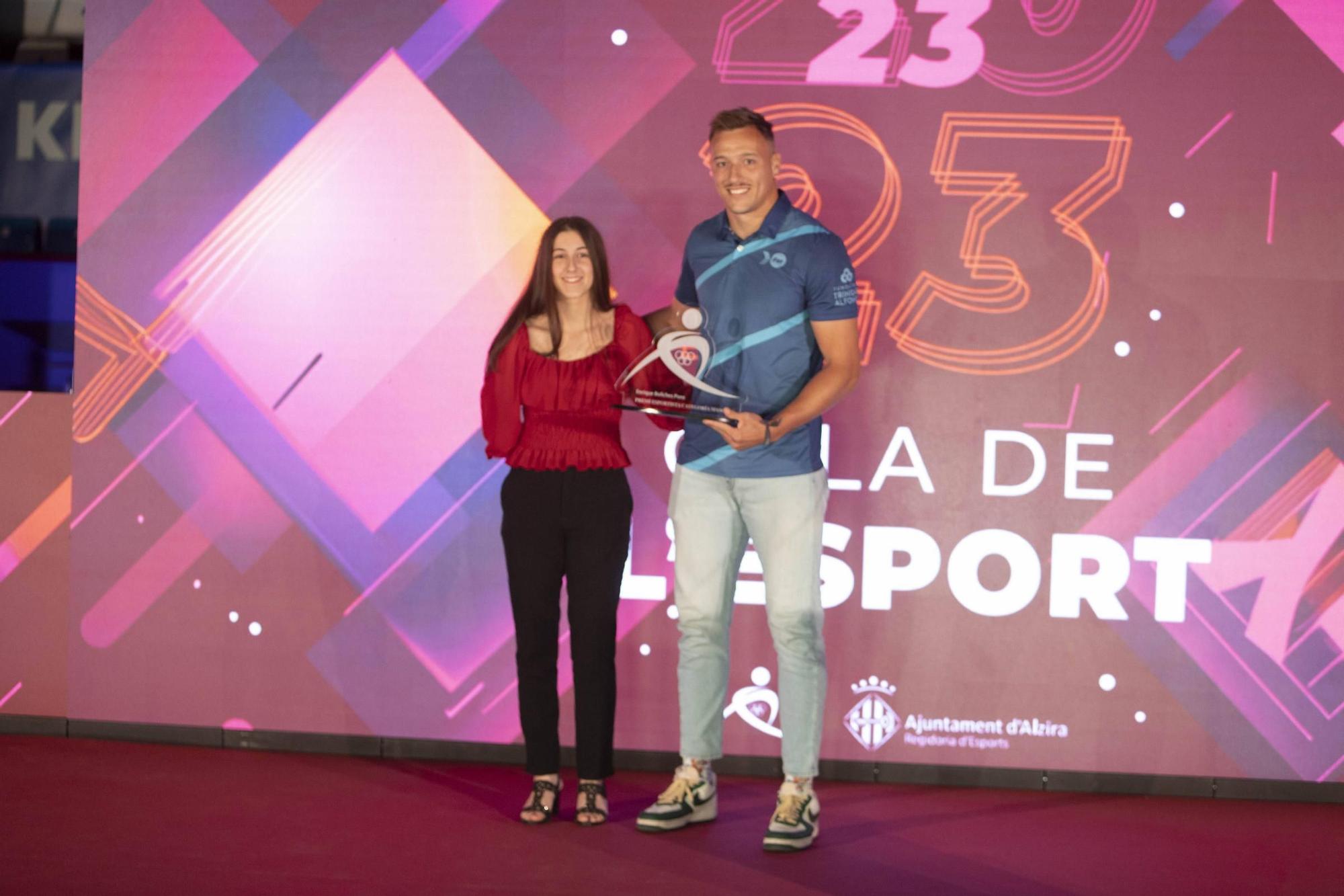 Alzira premia a los mejores deportistas del año