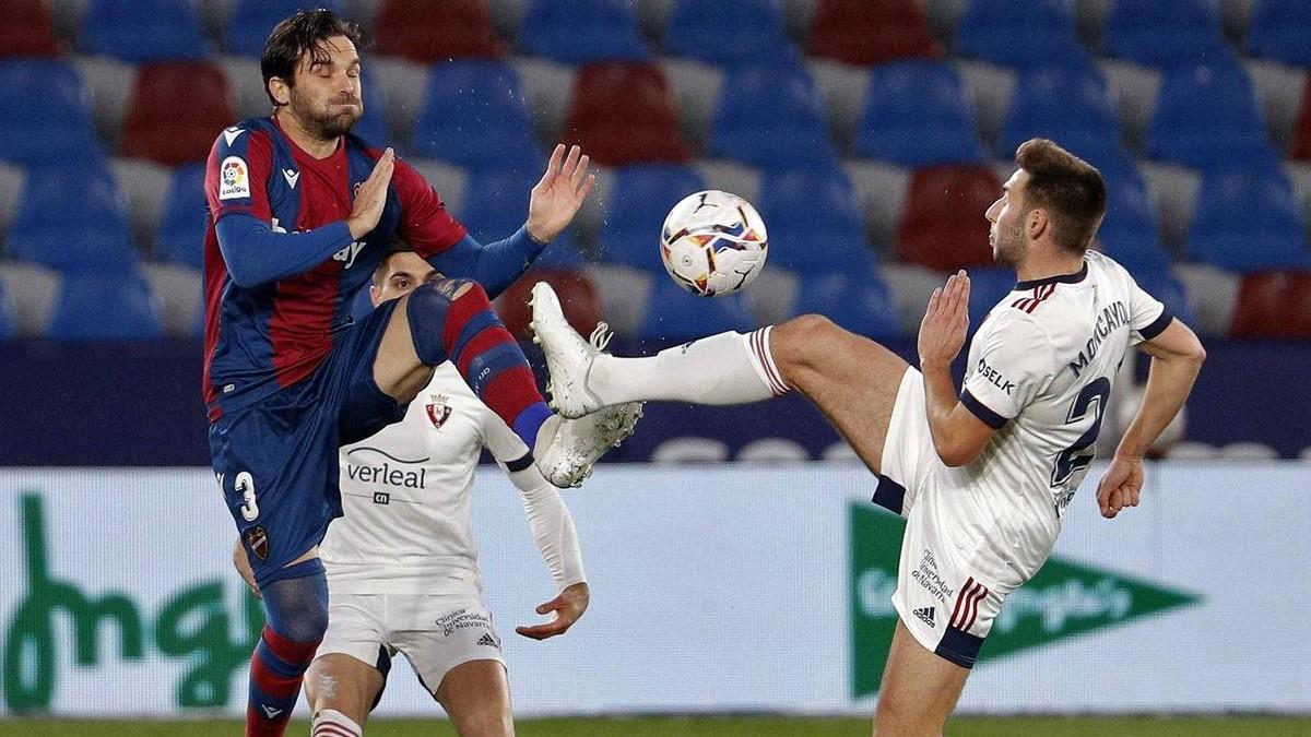 Toño y Moncayola, durante un lance del encuentro