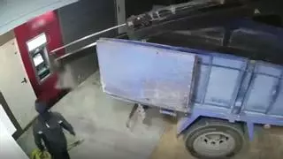 Desarticulada una banda acusada de robar 18 cajeros con camiones grúa, la mayoría en Alicante y Murcia
