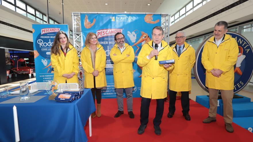 Premio en Vigo para las parejas más rápidas comiendo langostinos