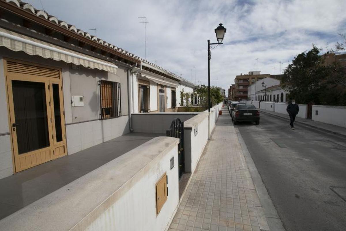 El patrimonio industrial del Port de Sagunt lleva 36 años sin proteger | DANIEL TORTAJADA