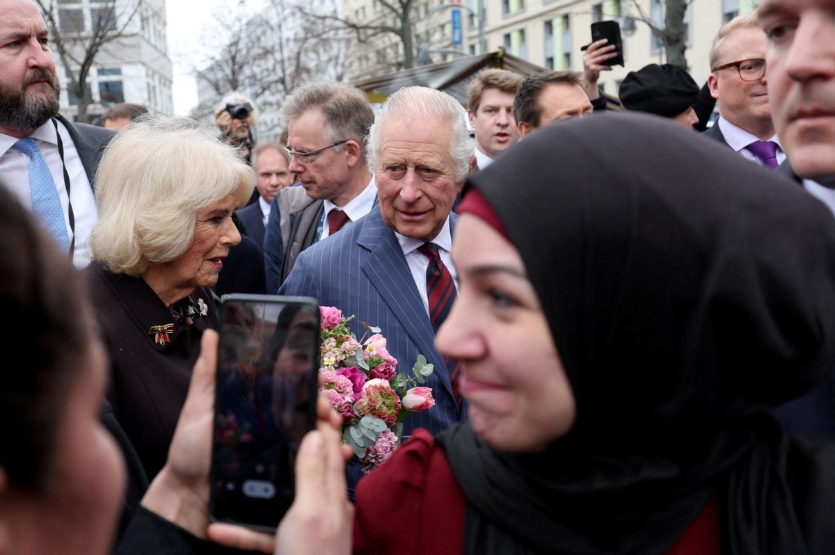 Carlos III de Inglaterra inicia en Alemania su primer viaje oficial como rey