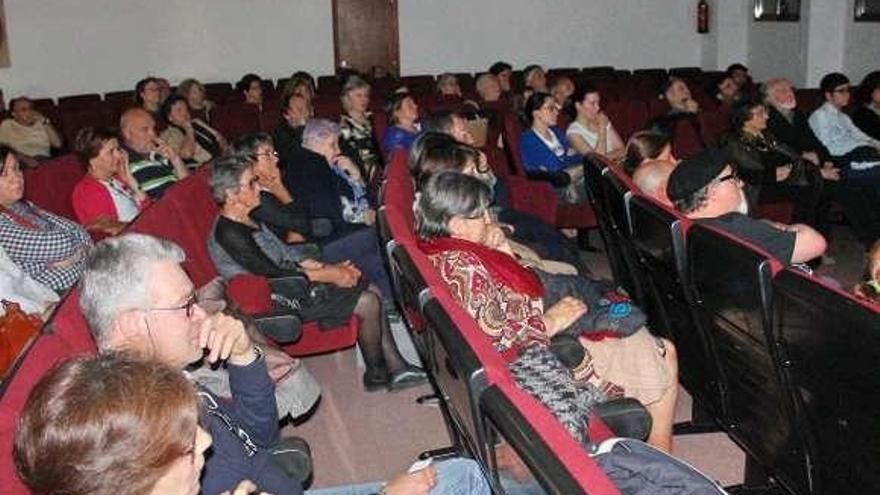 Un aspecto del público que asistió a la proyección. // Santos Álvarez.