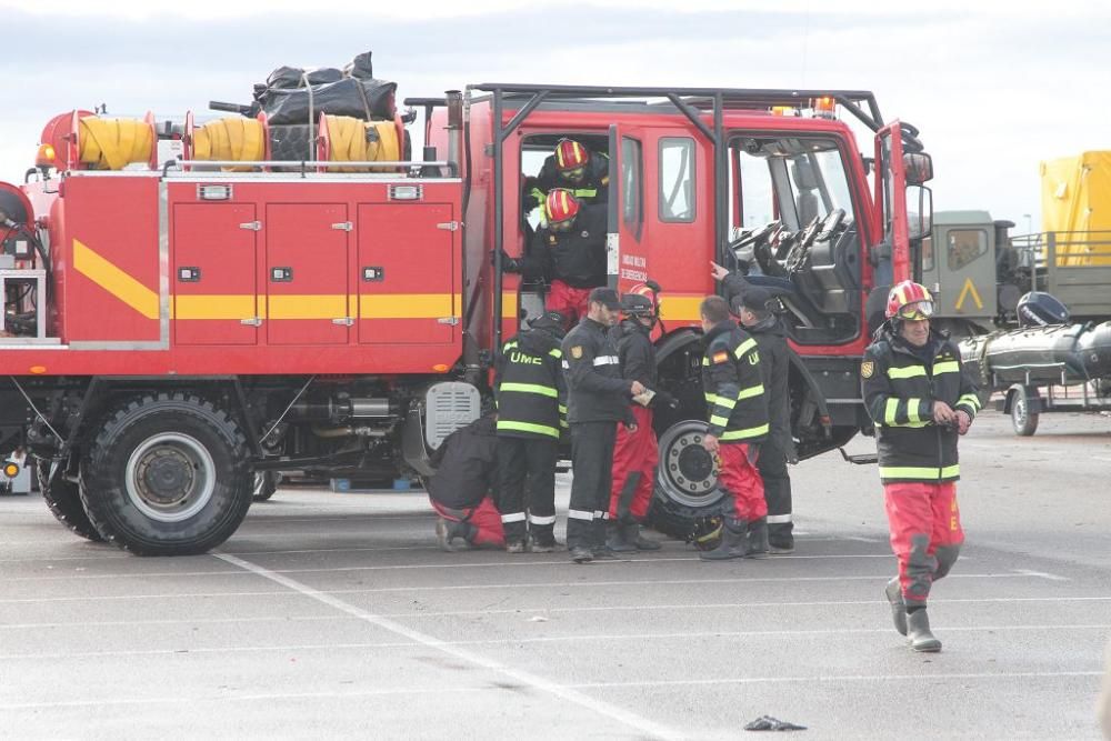 La UME monta su base en Los Alcázares para ayudar