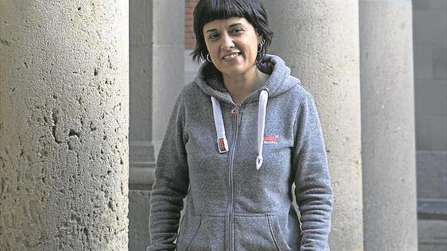 Anna Gabriel se refugia en Suiza para hacer frente a su defensa