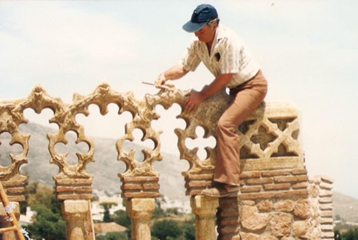 Construcción del Castillo de Colomares, en Benalmádena, Málaga