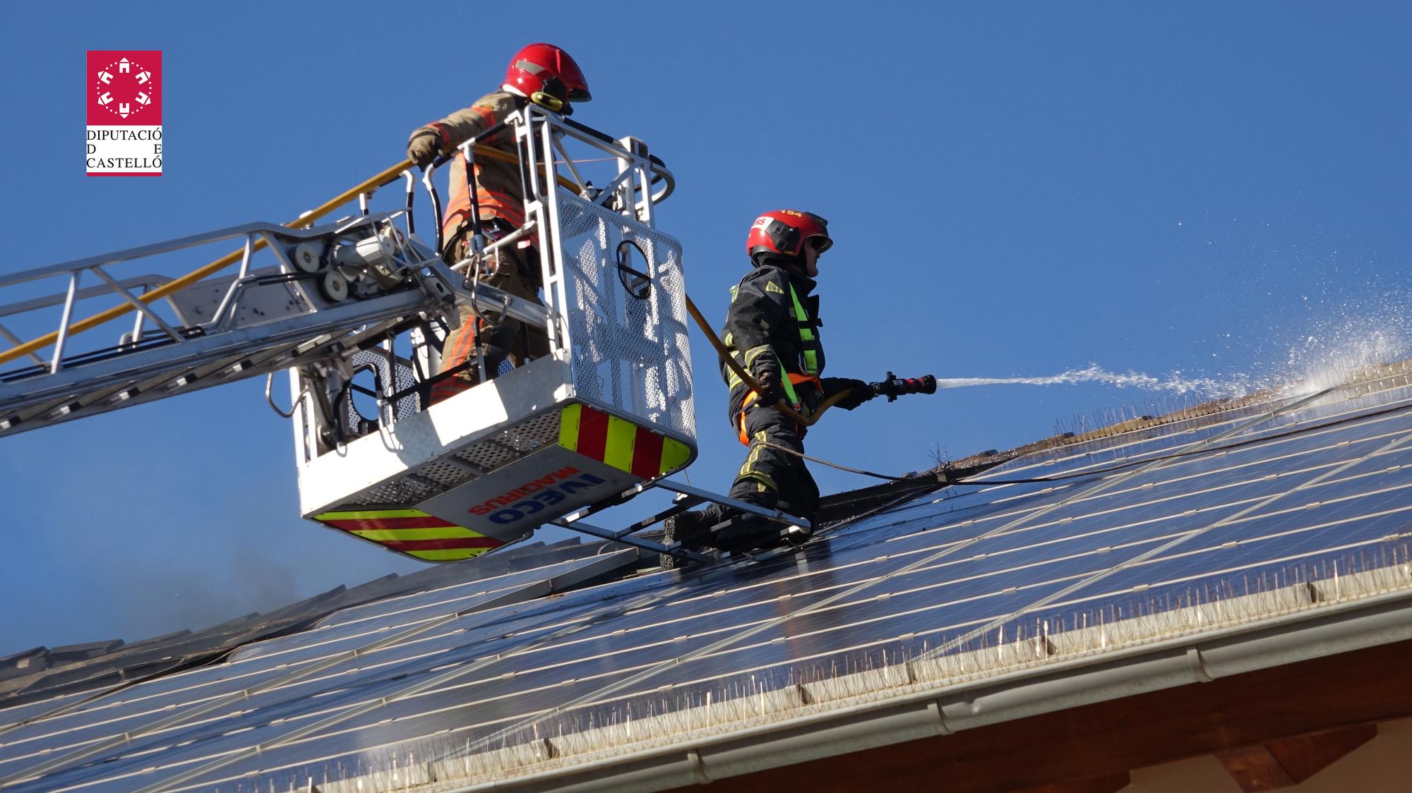 Incendio en una vivienda de la Vall d'Uixó