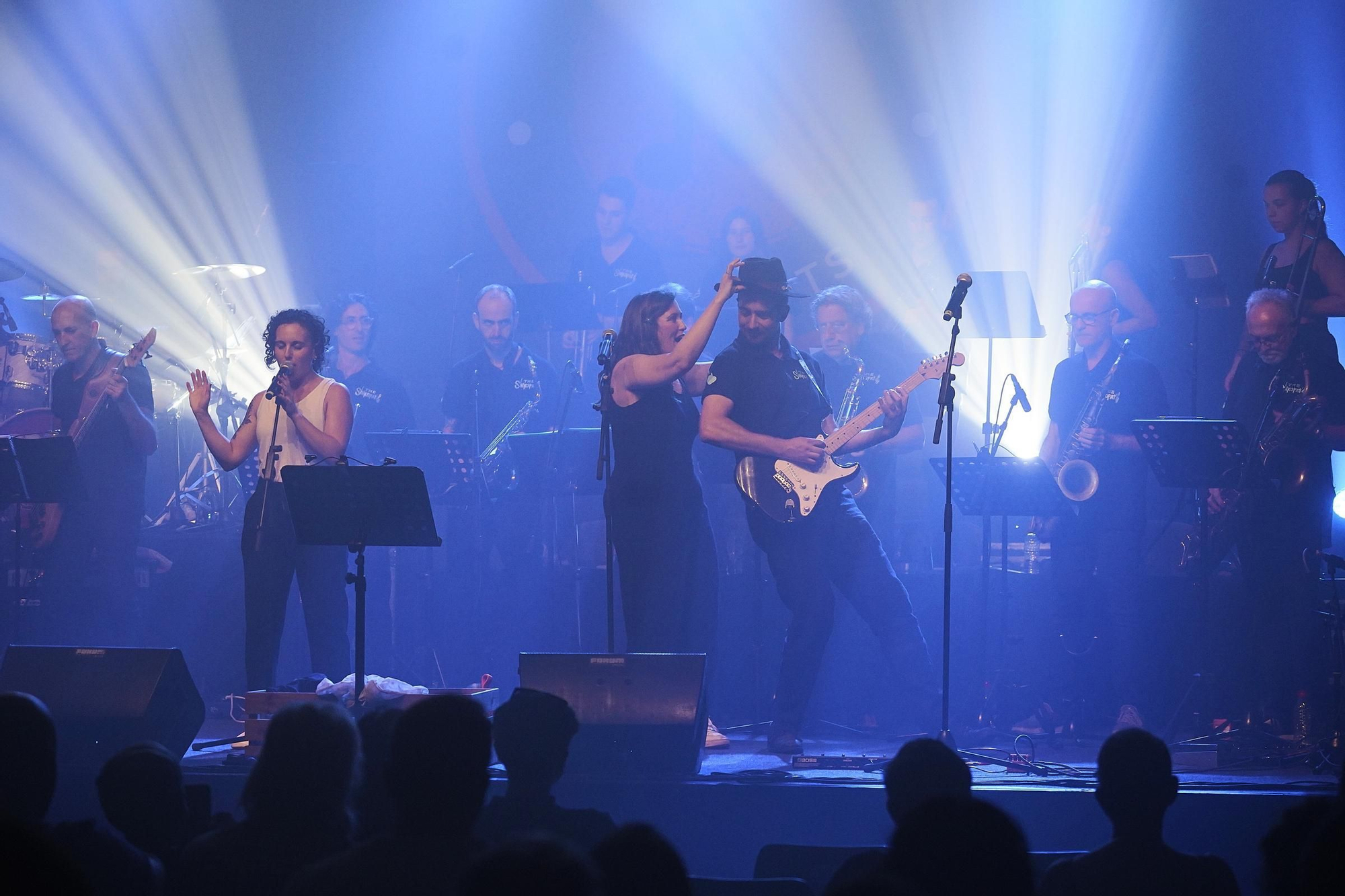 Les fotos del concert dels The Sinkopats a Girona