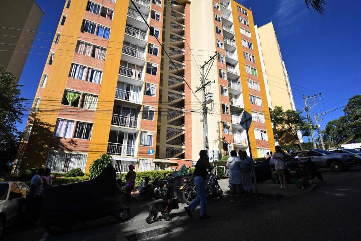 Imágenes del terremoto de magnitud 7,4 que ha sacudido a la mayor parte de Colombia Imágenes del terremoto de magnitud 7,4 que ha sacudido a la mayor parte de Colombia