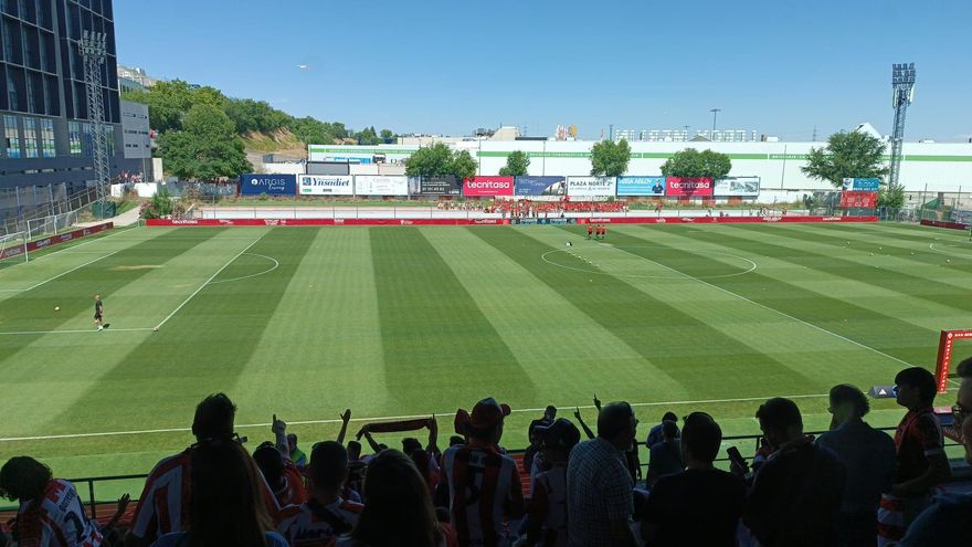 VÍDEO | El Zamora CF no está solo en Matapiñonera: la marea rojiblanca anima sin cesar a los suyos