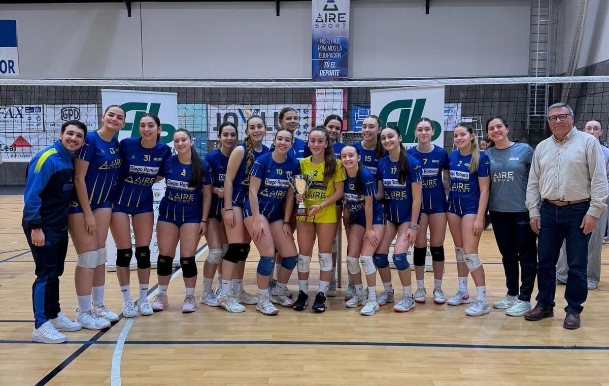 Componentes del equipo júnior del Adecor.