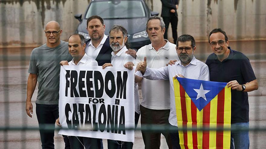 El 61% dels catalans donen suport als indults als presos del procés