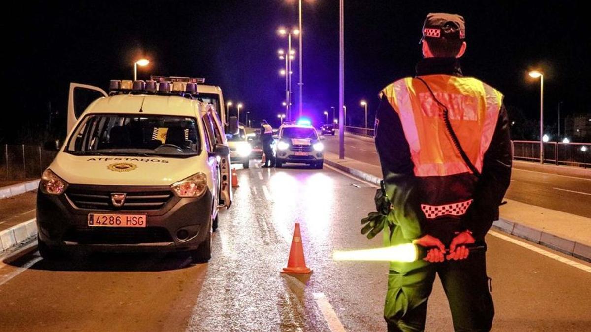 Balance policial de Nochebuena en Alicante: diez fiestas en viviendas disueltas tras el toque de queda y otras tres en la calle