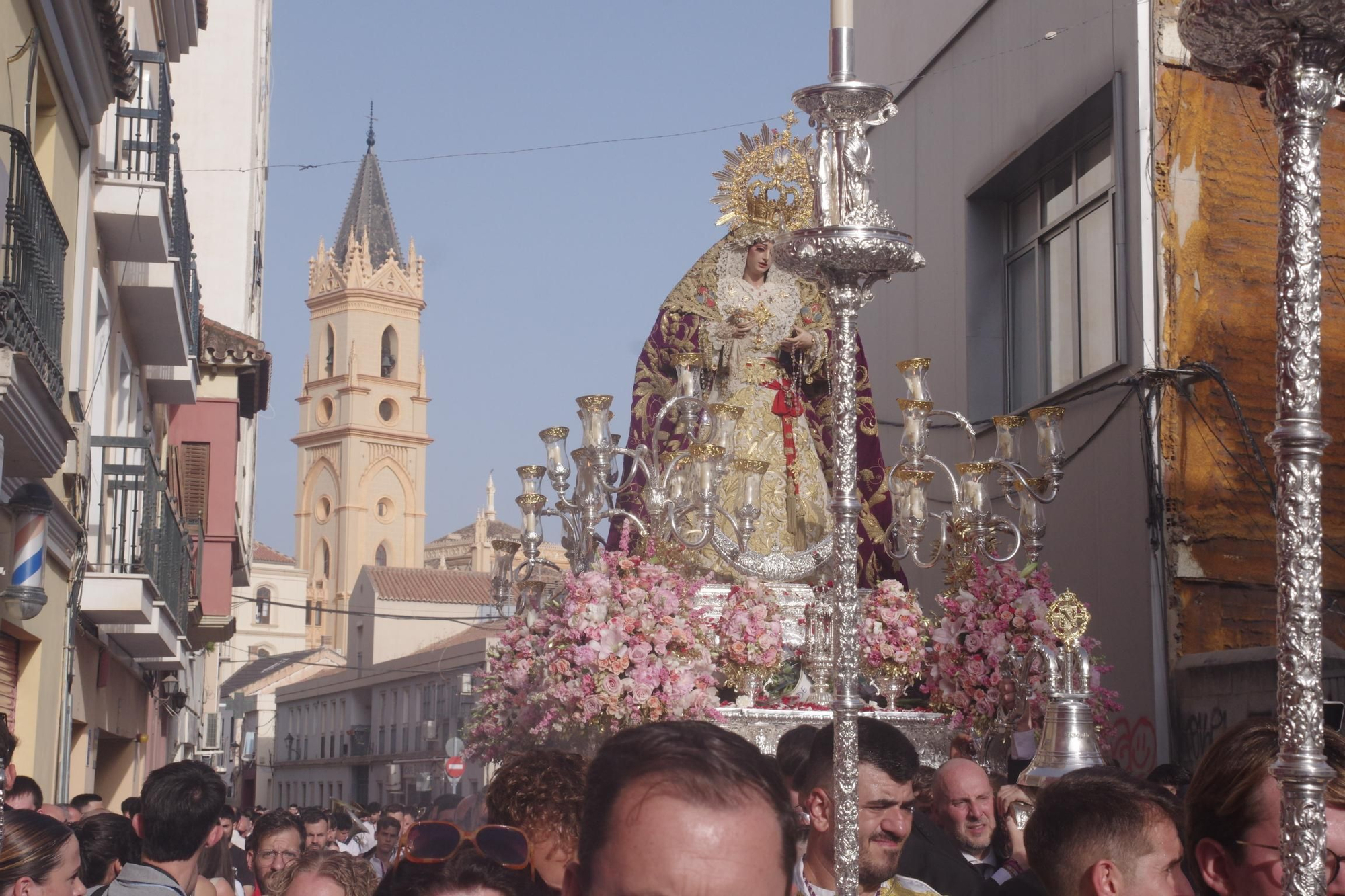 La procesión de la Virgen de la Trinidad este sábado por su festividad en Pentecostés, en imágenes