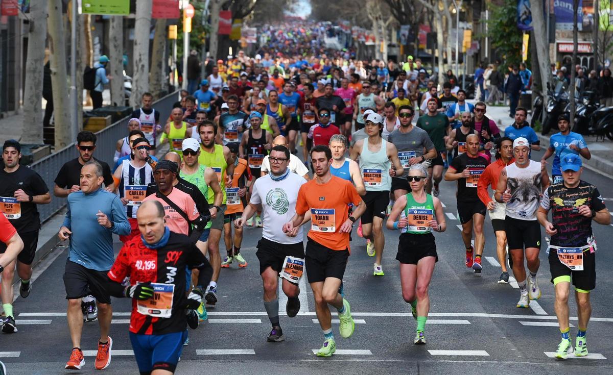 ¿Has participado en la Marató de Barcelona 2024? ¡Búscate en las fotos¡