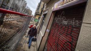 Un ensorrament i les pluges retarden les obres del col·lector del Poble-sec