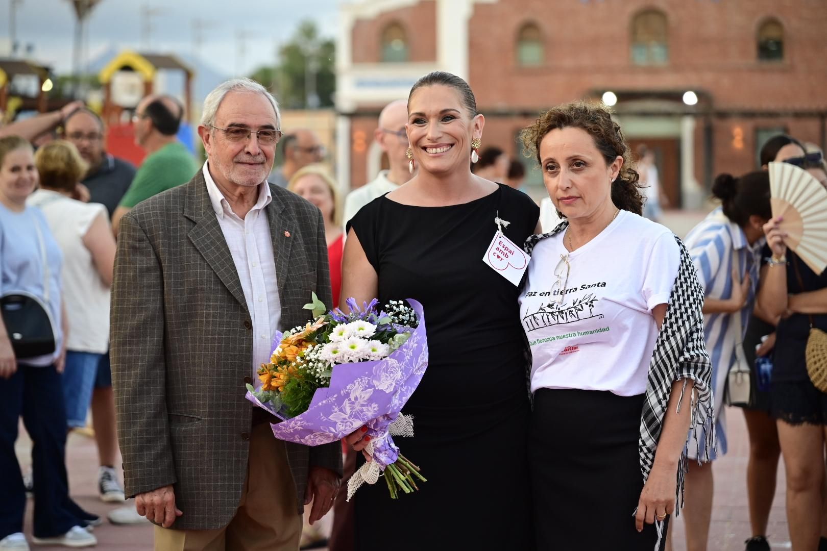 El Moll de Costa se viste de moda con el desfile solidario de Cáritas