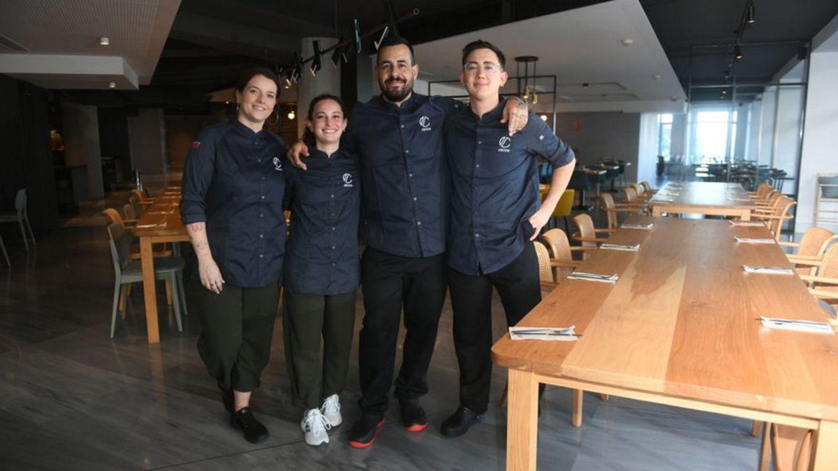 Víctor Rubio junto a parte del equipo del Cícero.