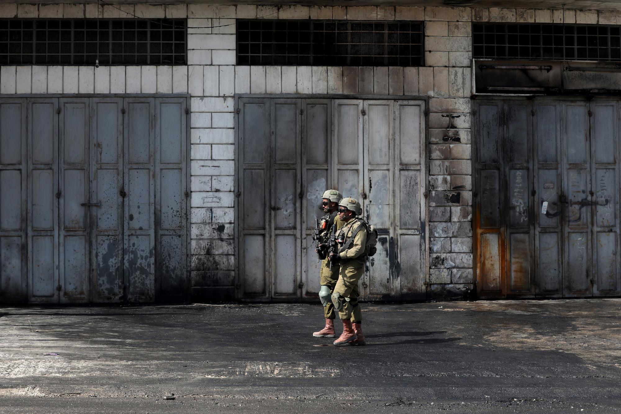 Soldados israelíes en Nablus