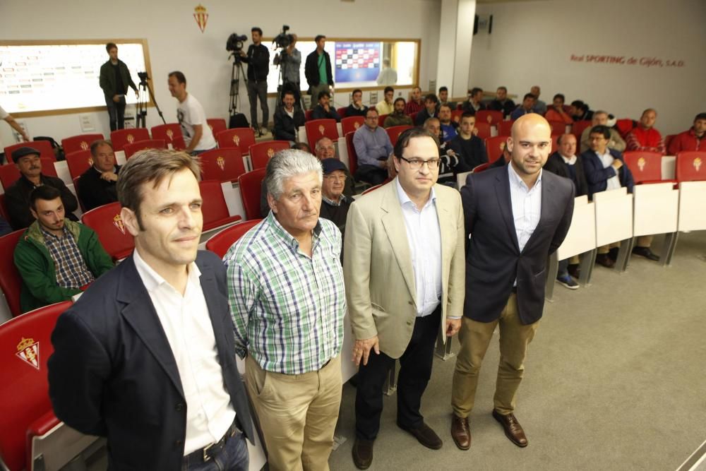 Firma del acuerdo entre el Sporting y el Fútbol Base de Gijón