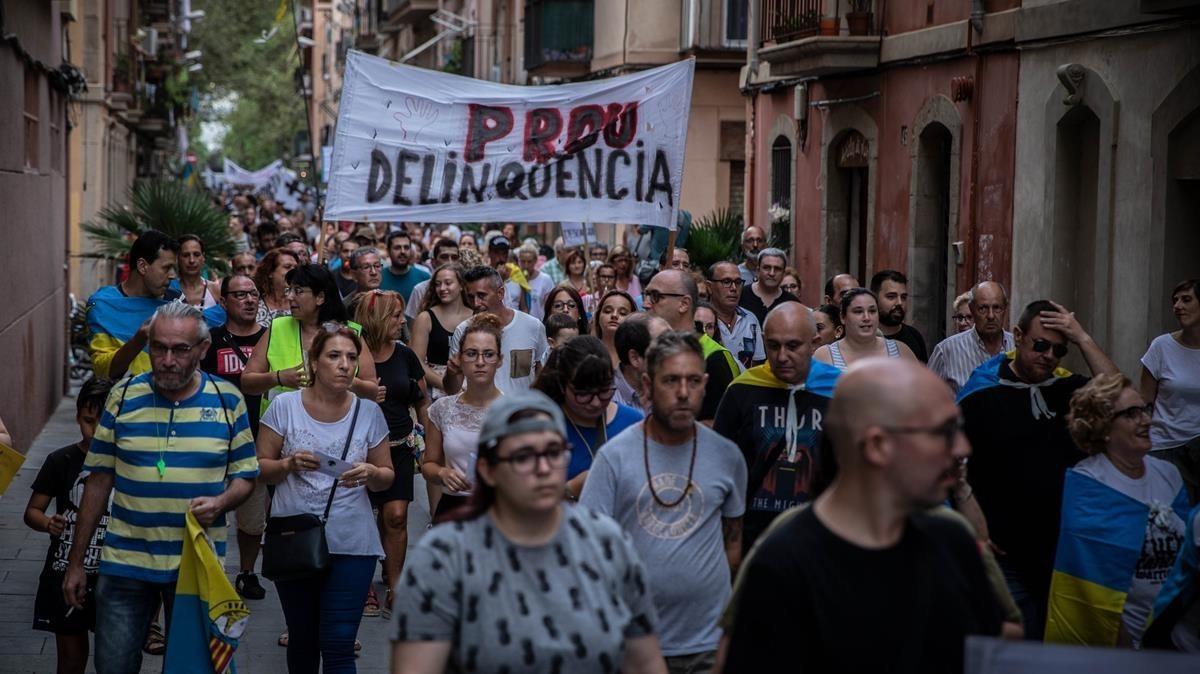 Protesta vecinal en la Barceloneta, el pasado verano.