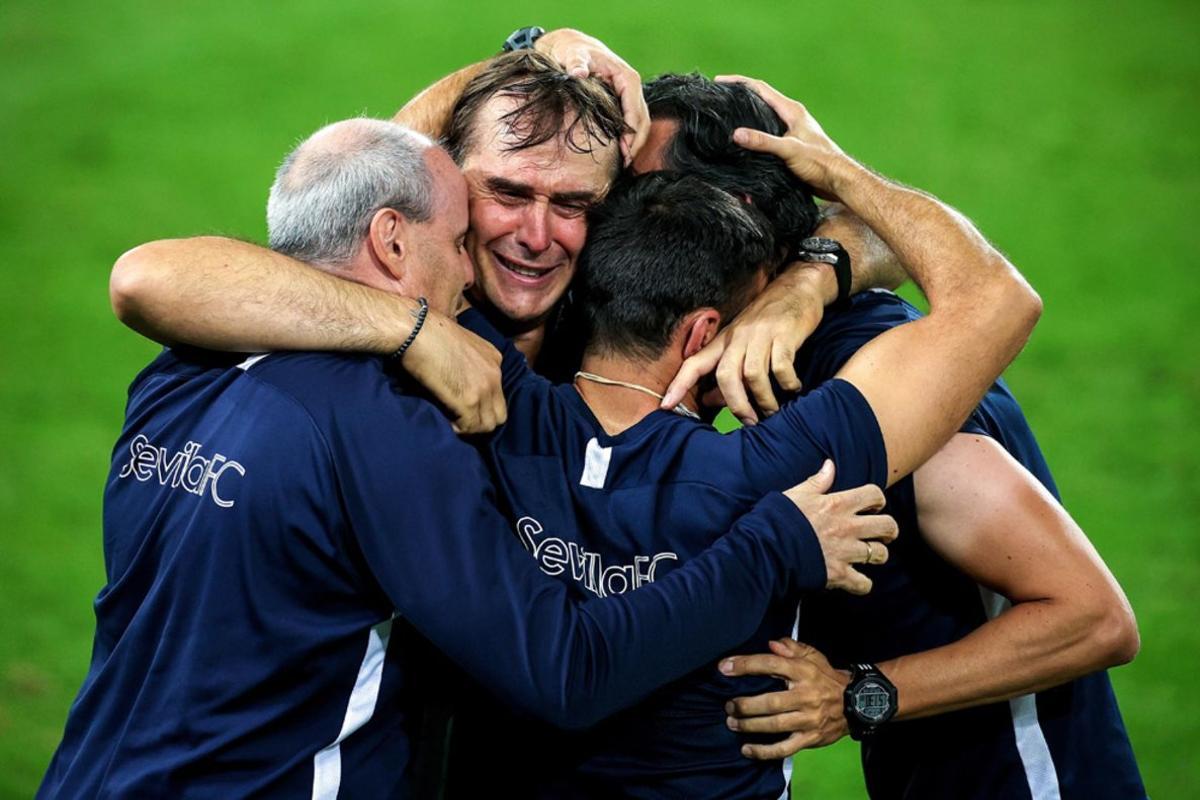 El Sevilla FC campeón en la final de la UEFA Europa League 2020 disputada en el Rhein Energie Stadion en Colonia entre el Sevilla FC y el Inter de Milan.