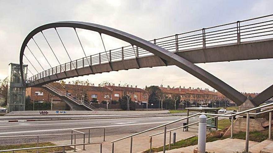 La passarel·la uneix la Rosaleda amb els polígons de Sant Fruitós