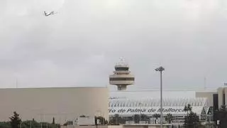 Las aerolíneas culpan a Hacienda de los impagos en vuelos a Baleares y Canarias y temen un agujero de 1.500 millones