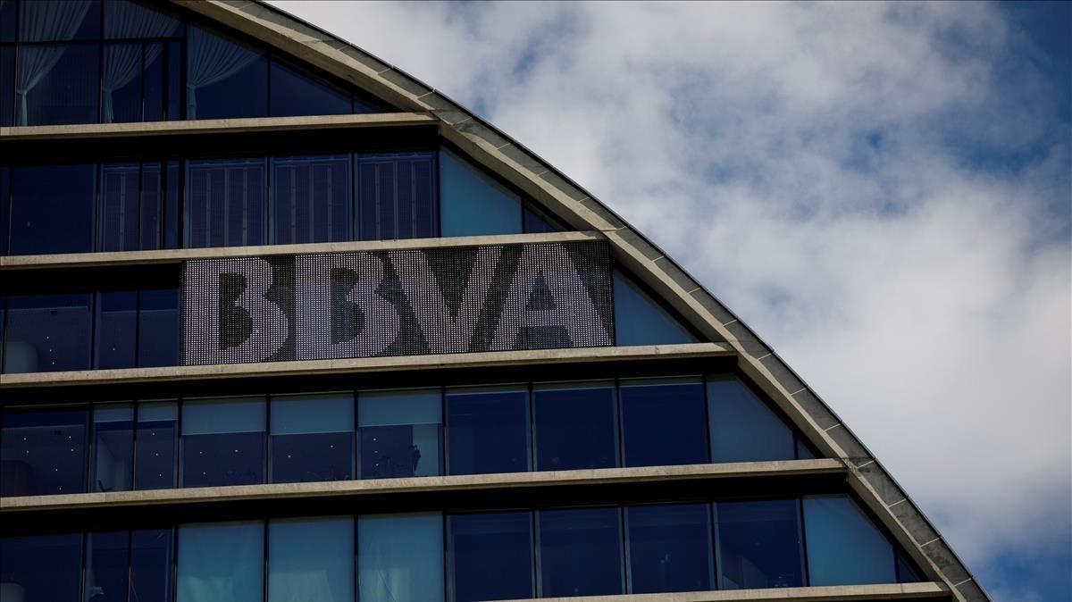 zentauroepp43723922 the headquarters of the spanish bank bbva are seen in madrid180705132524