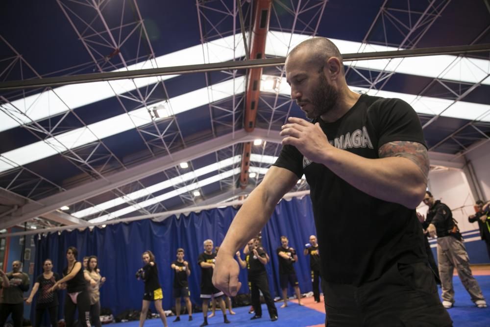 La Tenderina, en Oviedo, practica el Krav Maga