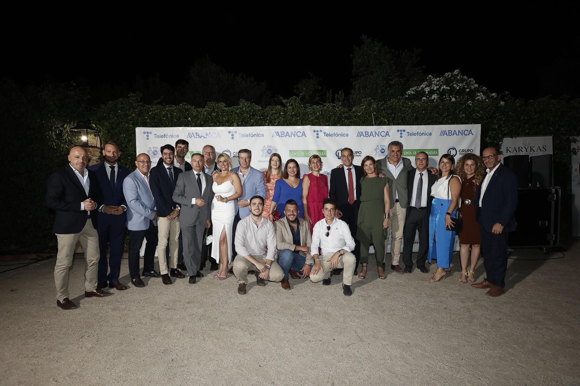 FOTOGALERÍA | Los invitados de los Premios Empresario del Año posan para El Periódico Extremadura