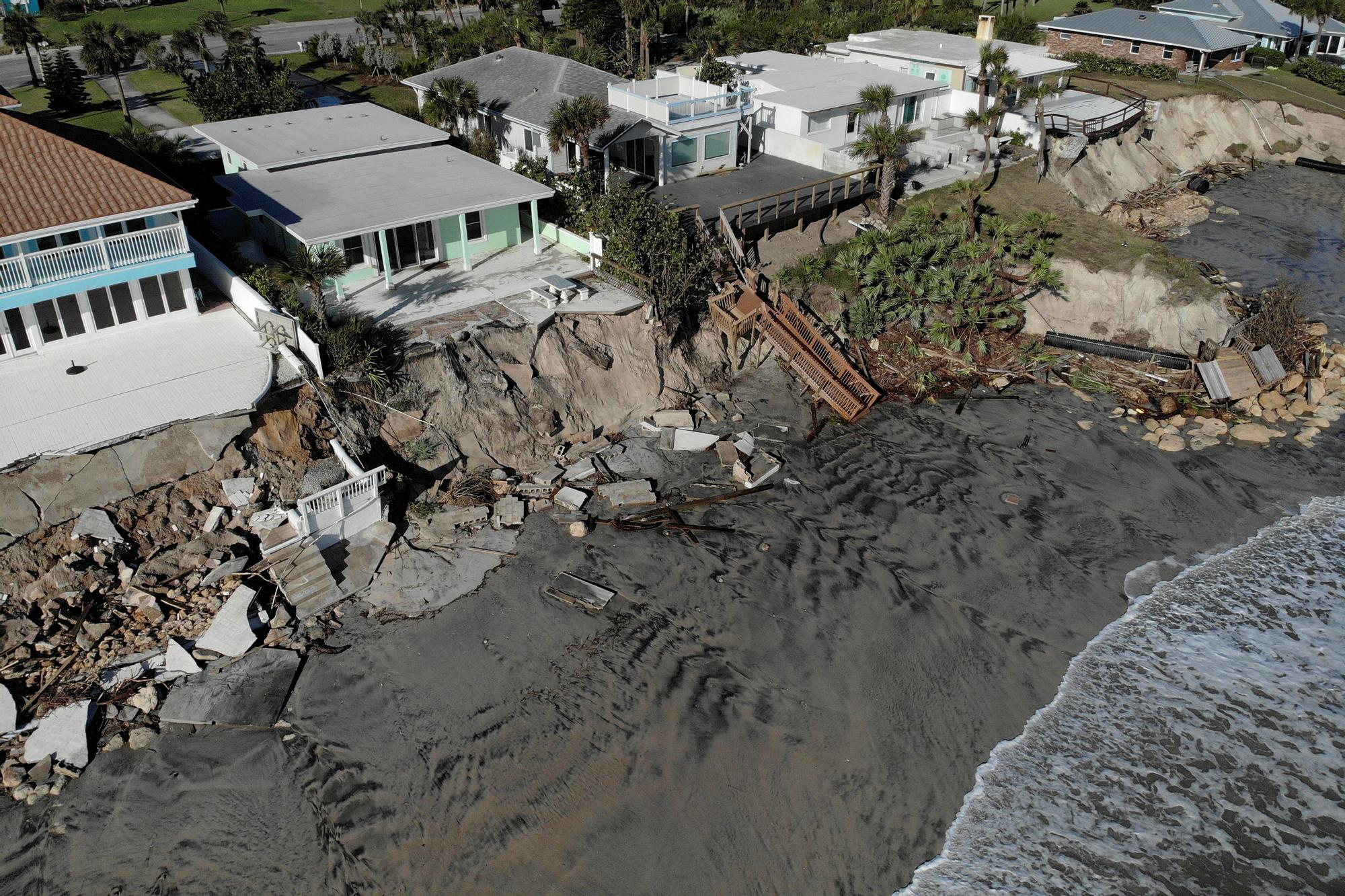 Hurricane Nicole makes landfall in Florida