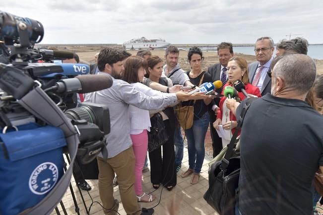 Visita de la ministra Ana Pastor a las naves del ...