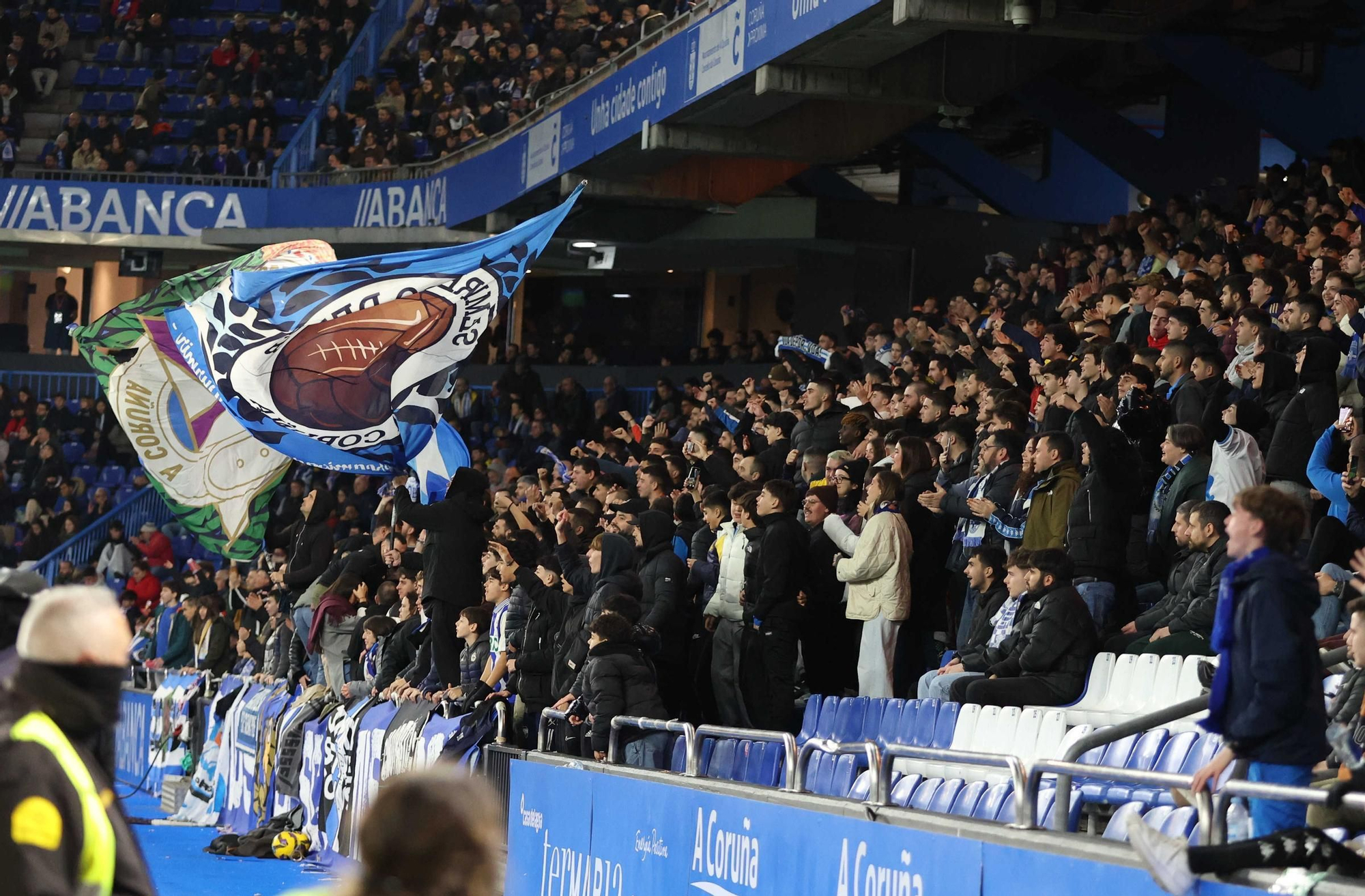El Dépor golea al Castellón en Riazor (5-1)