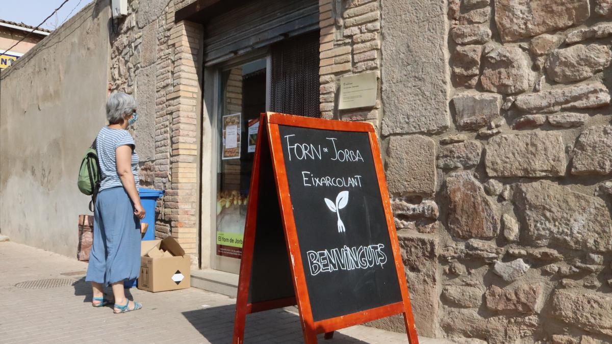 L&#039;entrada al forn de Jorba, gestionat pel col·lectiu Eixarcolant