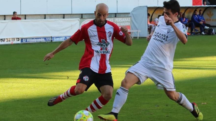 El Zamora golea sin esfuerzo al Mirandés B