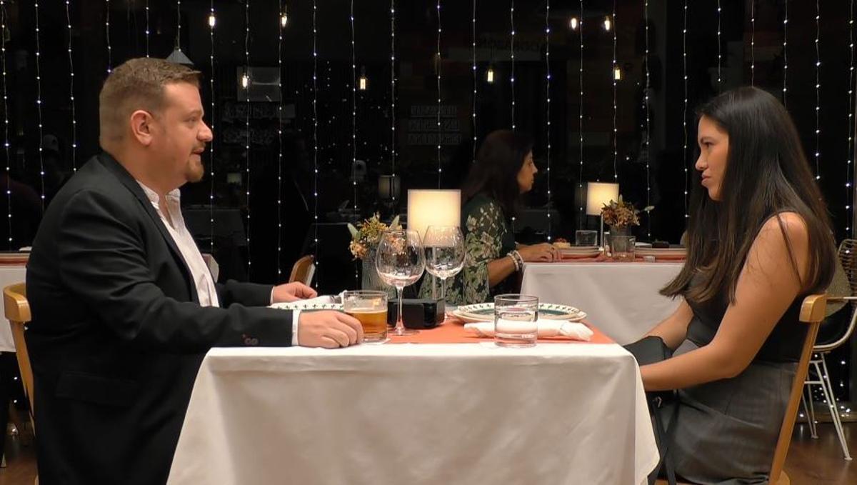 La cena entre Alberto e Íngrid en 'First Dates'.